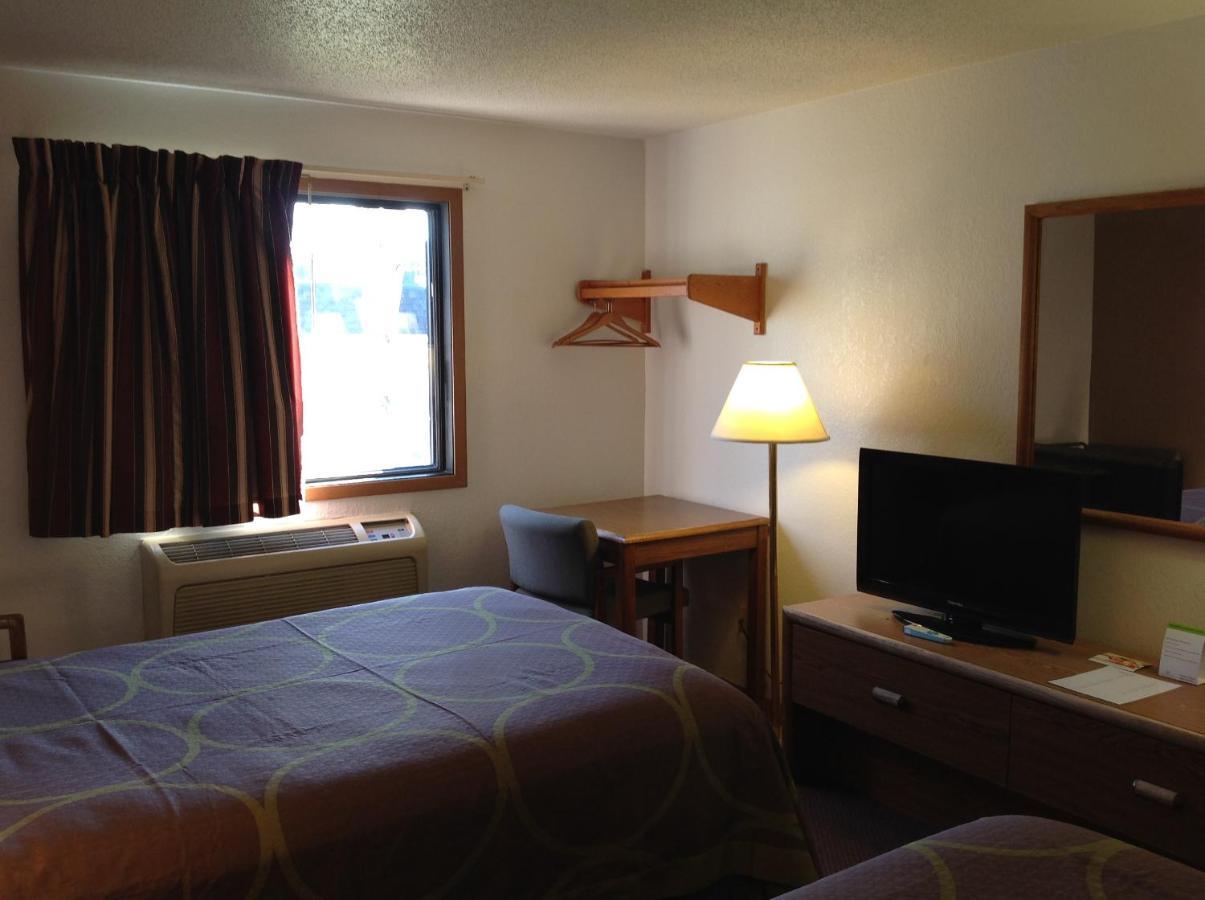 Super 8 By Wyndham Winchester Va Buitenkant foto